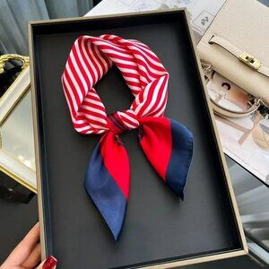 NWT - Elegant Square Scarf (SKU 0252)